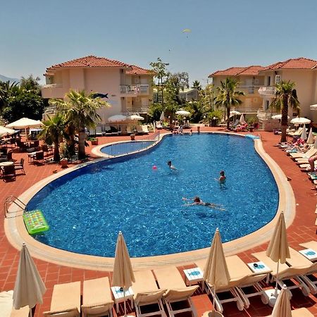 אולודניץ The Blue Lagoon Deluxe Hotel מראה חיצוני תמונה