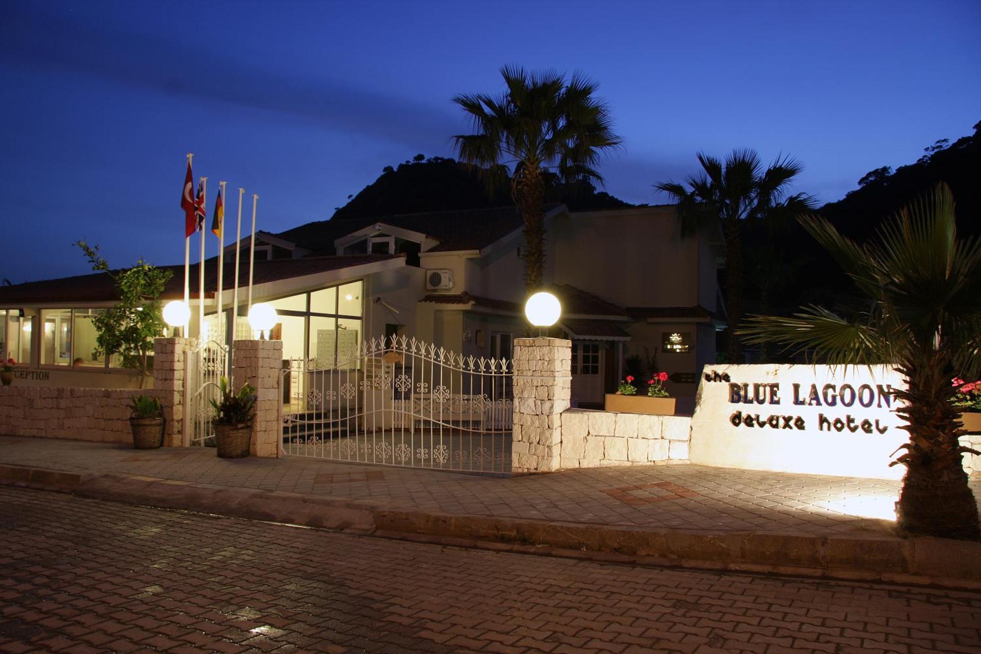 אולודניץ The Blue Lagoon Deluxe Hotel מראה חיצוני תמונה