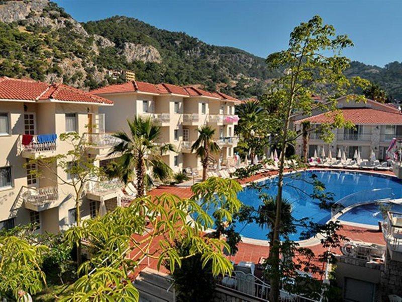 אולודניץ The Blue Lagoon Deluxe Hotel מראה חיצוני תמונה