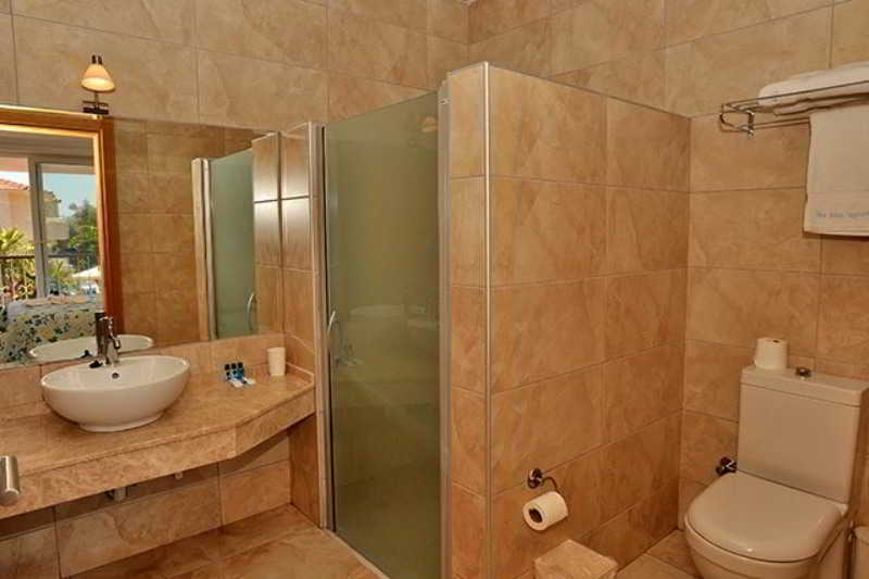 אולודניץ The Blue Lagoon Deluxe Hotel מראה חיצוני תמונה