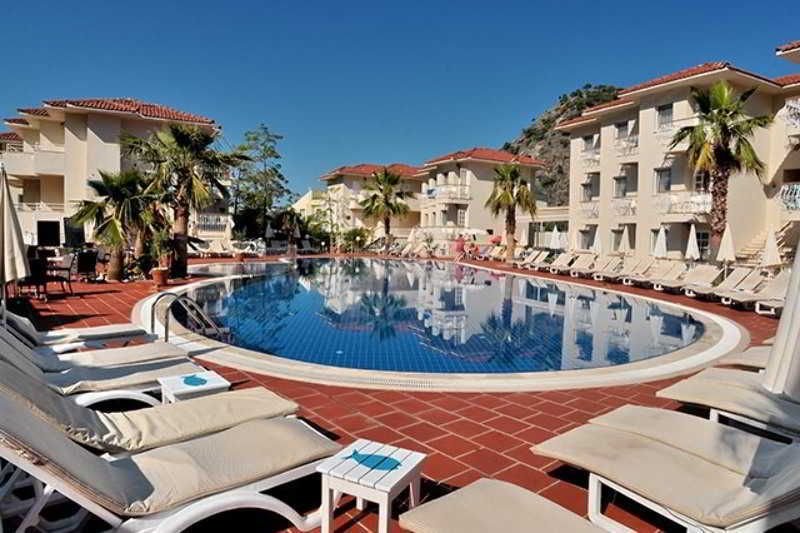 אולודניץ The Blue Lagoon Deluxe Hotel מראה חיצוני תמונה