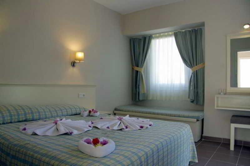 אולודניץ The Blue Lagoon Deluxe Hotel מראה חיצוני תמונה