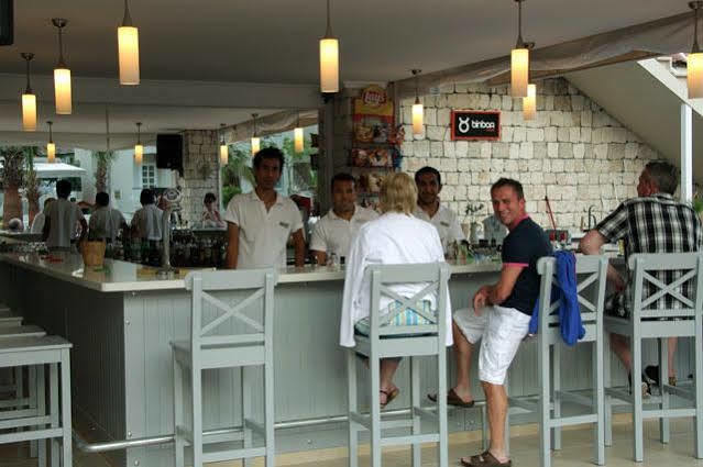 אולודניץ The Blue Lagoon Deluxe Hotel מראה חיצוני תמונה